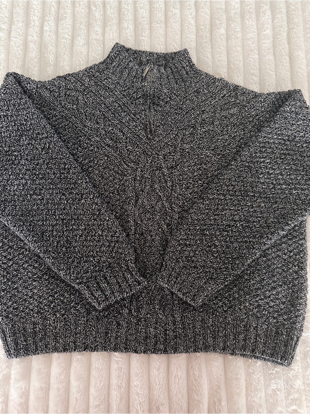 VINTAGE Liz Claiborne Liz Golf Navy and White Marled Knit Mock Neck Zip Sweater - Picture 3 of 7